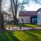 Laktanyából gyermekjóléti központ műemléképületben: egyedi fejlesztéssel gazdagodott Kecskemét