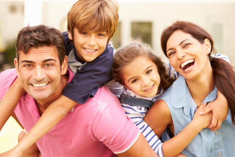 Ezeket a családtámogatási kedvezményeket szavazta meg az Országgyűlés