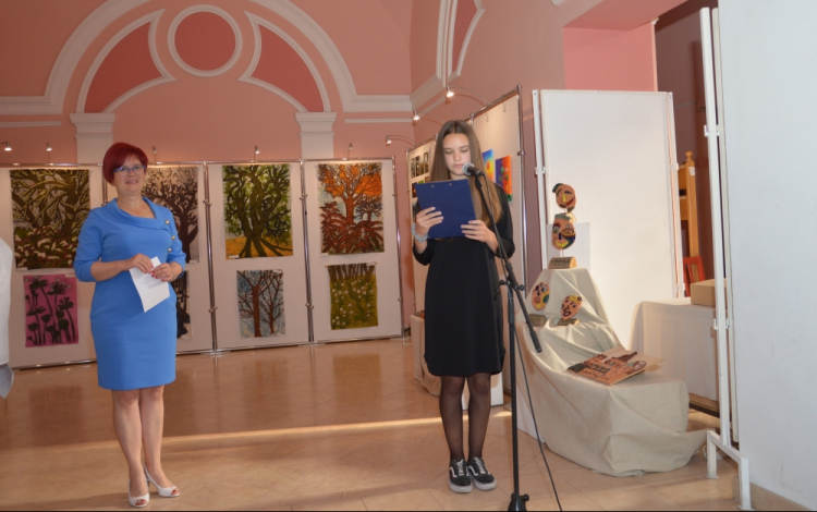 Páratlan kiállítás a művészeti iskolások idei tanévi munkáiból