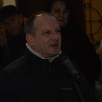 A negyedik gyertya lángja is fellobbant