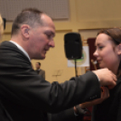 A Mezgé közel 140 végzős diákja büszke a kék szalagra