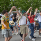 Együtt bolondoztak a végzős diákok