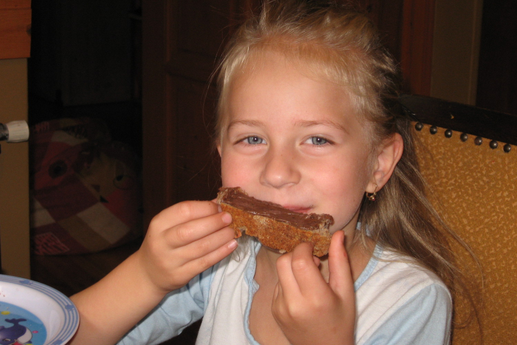 Lapátoljunk cukrot a gyerekbe!