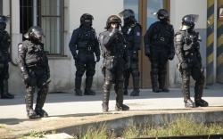 Lecsapott a rendőrség a cseh kormányra 