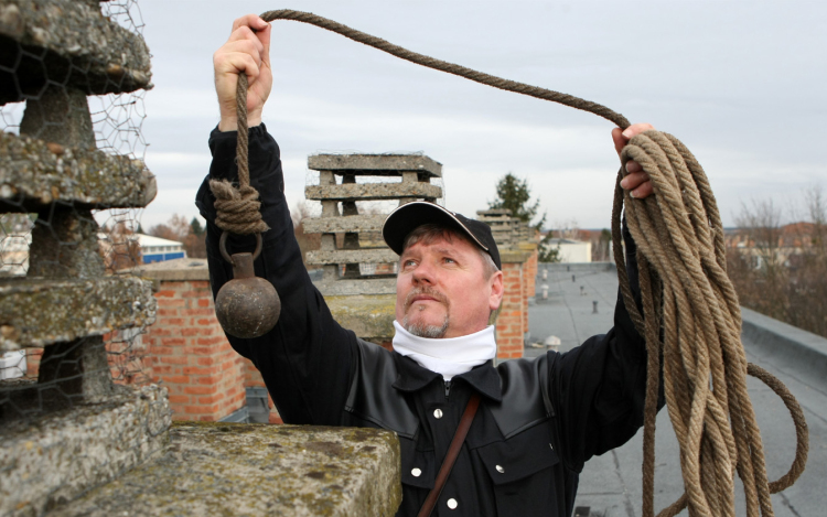 Módosul a kéményseprő-ipari tevékenységről szóló törvény