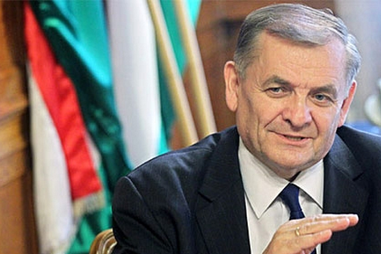 Figyelem! Időpont változás!