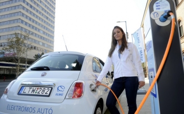 Elektromos autók használatára ösztönöz a kormány