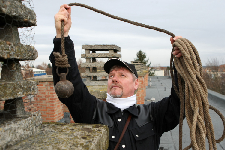 Módosul a kéményseprő-ipari tevékenységről szóló törvény