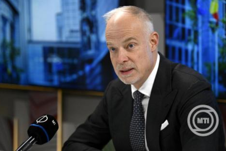 Szalay-Bobrovniczky: Washingtonban HIMARS rakéta beszerzéséről is tárgyaltunk