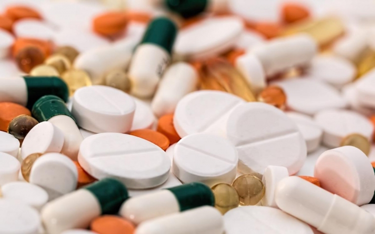 Gyógyszerhamisítás – szigorúbb szabályozást sürget a HENT