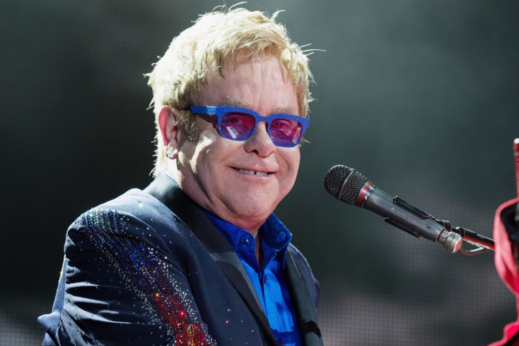 Súlyos beteg Elton John - több koncertjét is lemondta 