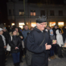 A negyedik gyertya lángja is fellobbant