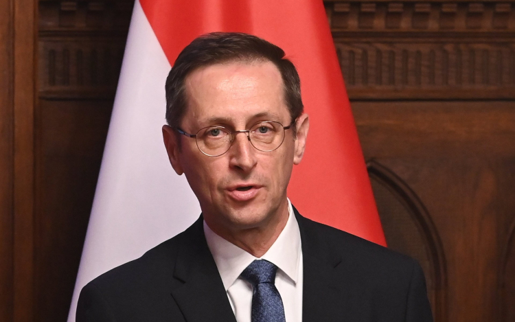 Varga Mihály: Magyarország kapu Európa és Ázsia között