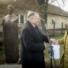 Fülöpjakab központjában avatták fel Petőfi Sándor mellszobrát