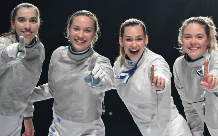 Vívó-vb - Aranyérmes a női kardcsapat