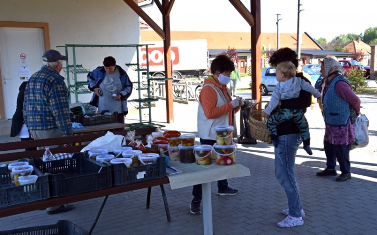 Megnyílt a Petőfiszállási Termelői Piac