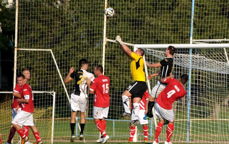 Idegenben zárja az őszi szezont a KHTK