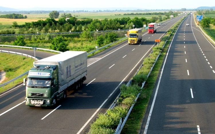 Mától változnak az útdíjfizetés szabályai