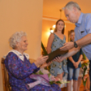 Népes családja körében ünnepelte Erzsike néni 95. születésnapját