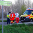 Mentőhelikopter vitte el a súlyosan megsérült biciklist 