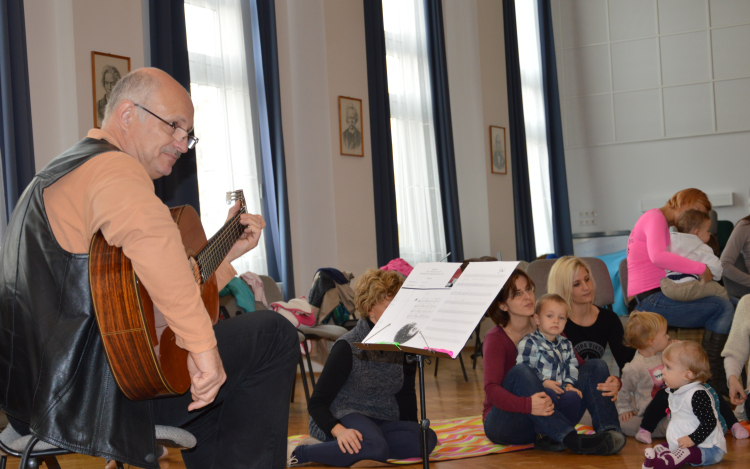 Betűbölcsi a zene jegyében