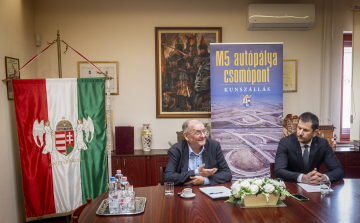 Átadásra került az M5 autópálya kunszállási csomópontja