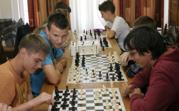 Sakktábor a Honvéd pályán
