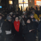 A negyedik gyertya lángja is fellobbant