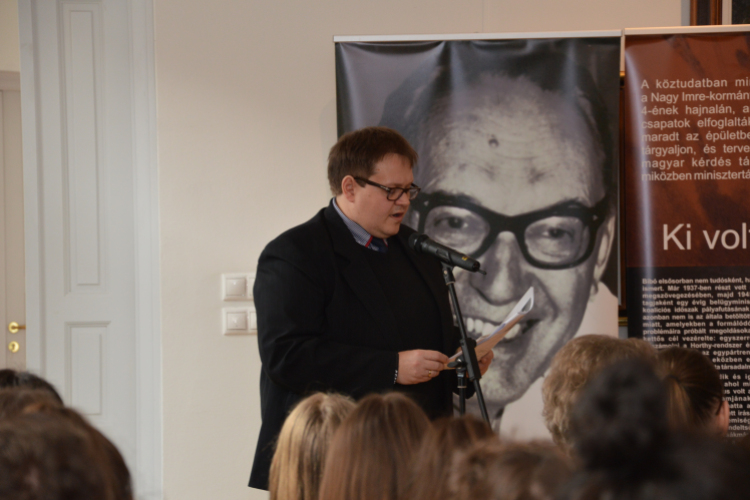 Bibó István jogtudós, egyetemi tanár emlékét idézi a vándorkiállítás