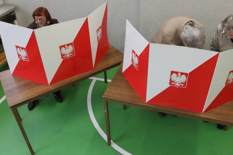 Lengyel választások - Tarolt a Jog és Igazságosság