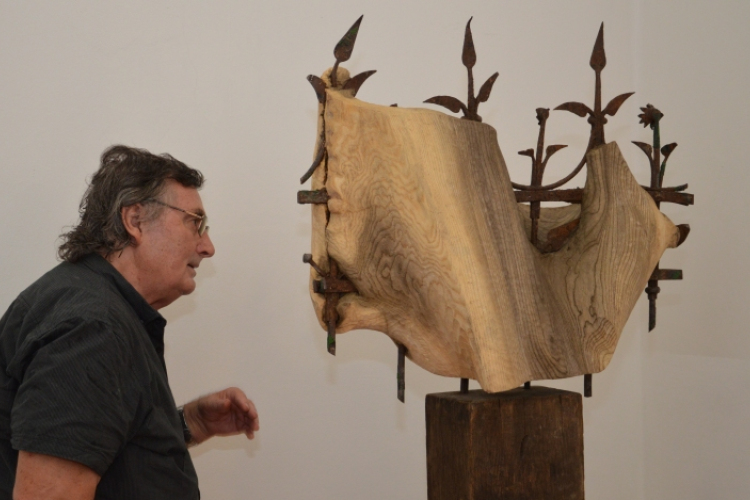 A Móra szobor alkotójának keze munkáiból nyílt kiállítás