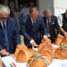 Aratófelvonulással ünnepelték az új kenyeret Kiskunfélegyházán