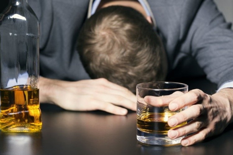 Drogfüggőséghez vezethet az alkohol