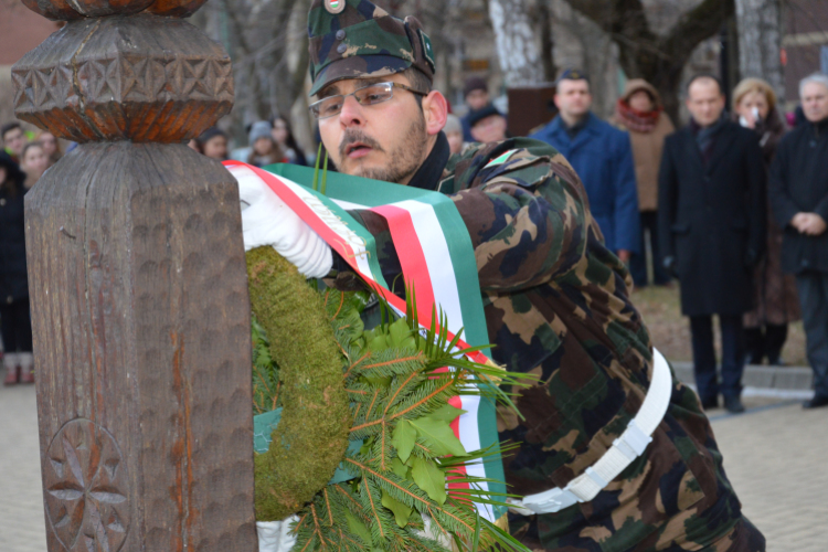 A doni hősökért szólt a trombita