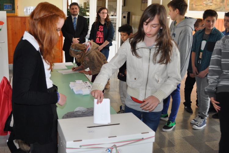 Gyermek és Ifjúsági Önkormányzati választást tartottak Kiskunfélegyházán
