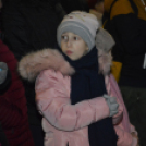 Felgyúlt a második gyertya is városunk adventi koszorúján