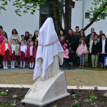 Herman Ottó tiszteletére avattak szobrot Kiskunfélegyházán