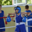 Záporoztak az ütések