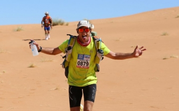 Jótékony célból 550 nap alatt 196 országban fut maratont egy brit férfi