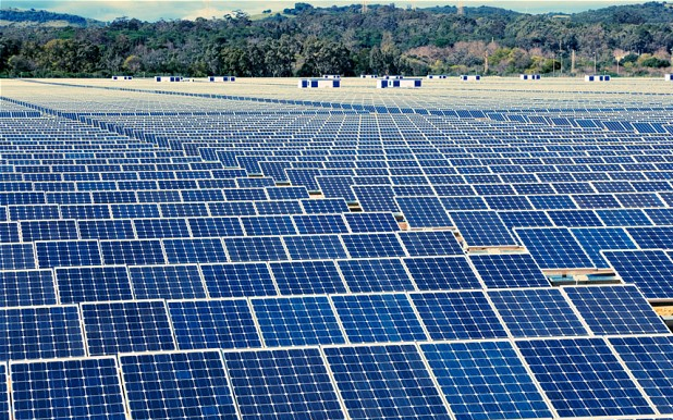 Átadták Magyarország legnagyobb naperőművét a Mátrában 