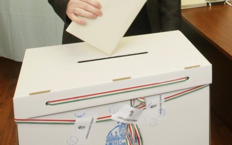 Uniós állampolgárok is szavazhatnak a magyar pártokra