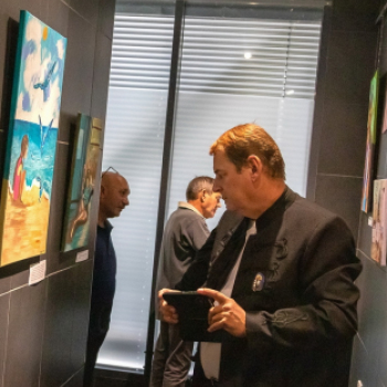 Kiskunfélegyházi doktornő kiállítása nyílt meg a kecskeméti kórház Lift Galériájában