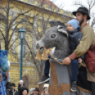 Parádés farsangi felvonulással és boszorkányégetéssel űzték el a telet Félegyházán