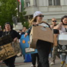 Együtt bolondoztak a végzős diákok