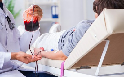 Sürgősen B negatív vérre van szükség