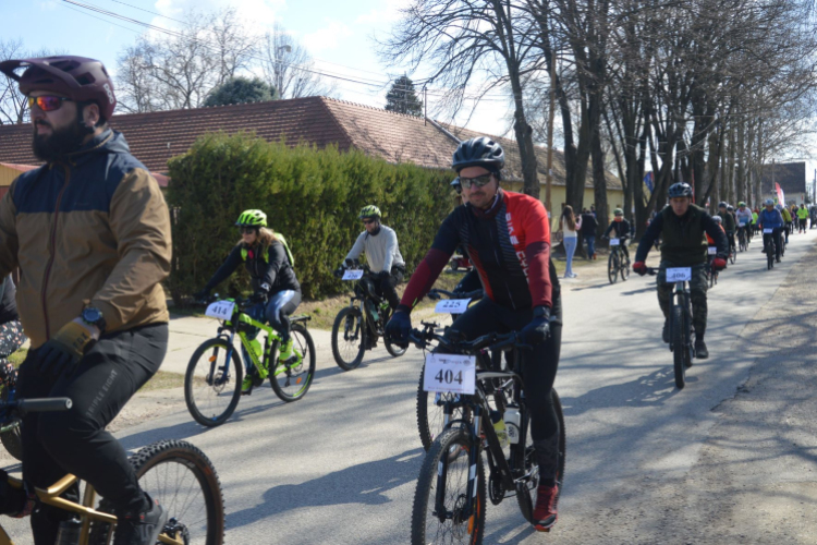 Népes mezőny a Tour de Pusztán