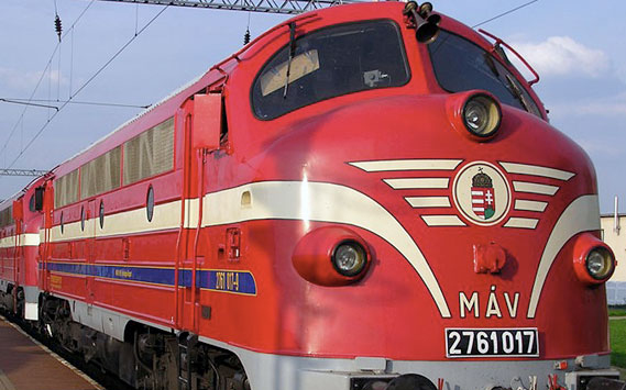 Történelmi különvonatot indít a MÁV