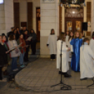 Fellobbant a remény lángja városunk adventi koszorúján