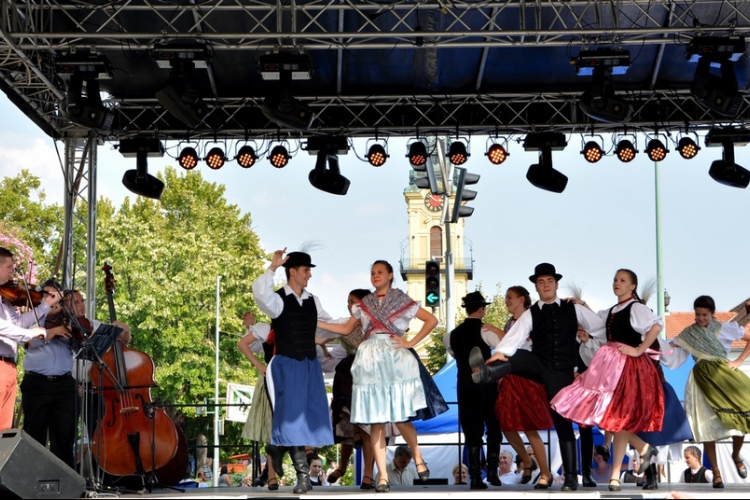 V. Kunsági Néptánctalálkozó