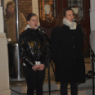 Lobog már az öröm lángja is